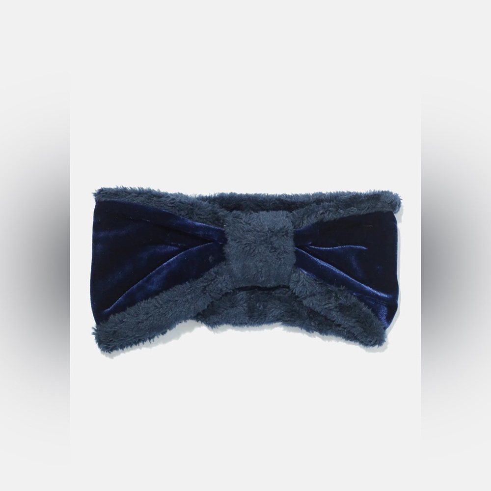 LOVE OF FASHION - Velvet Headband - Picture 2 of 5